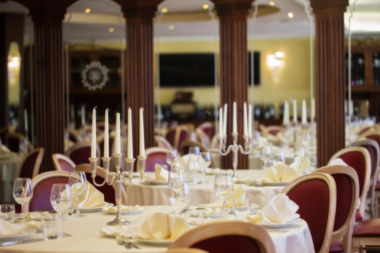 Grand Hotel Osman Ristorante Il Danubio Atena Lucana Exterior photo