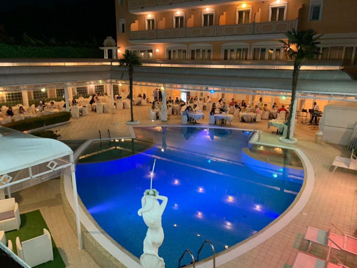 Grand Hotel Osman Ristorante Il Danubio Atena Lucana Exterior photo